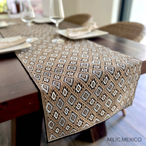 Camino de Mesa tostado