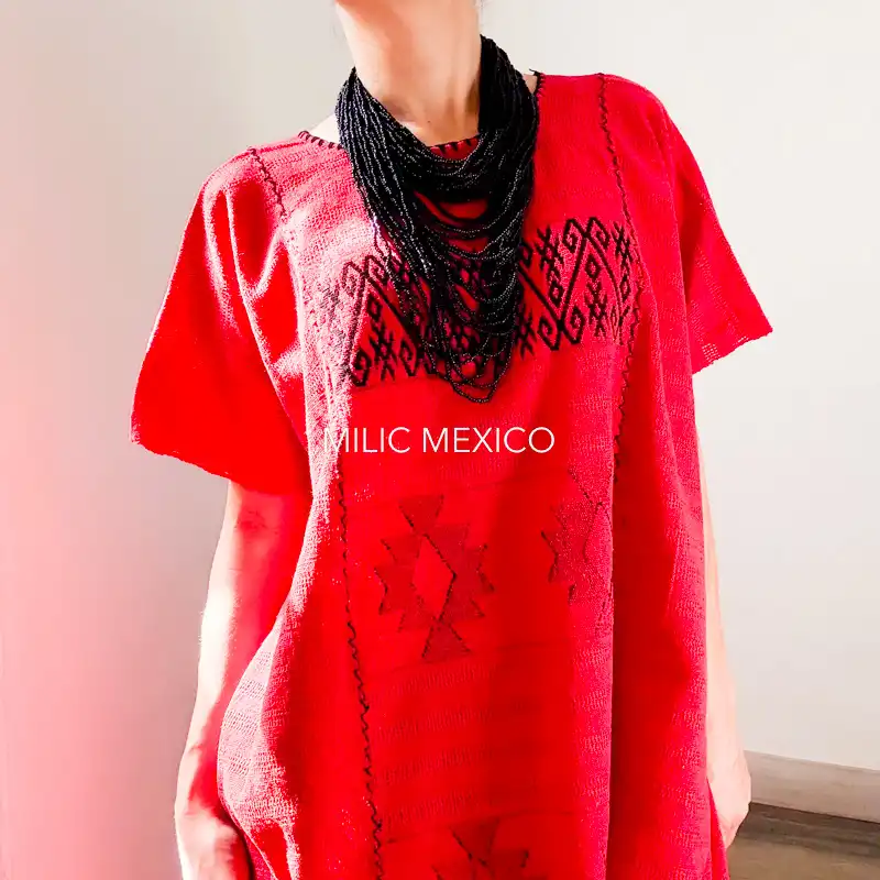 Huipil San Juan Cotzocón 3 lienzos rojo/negro - 3XG - Imagen 3