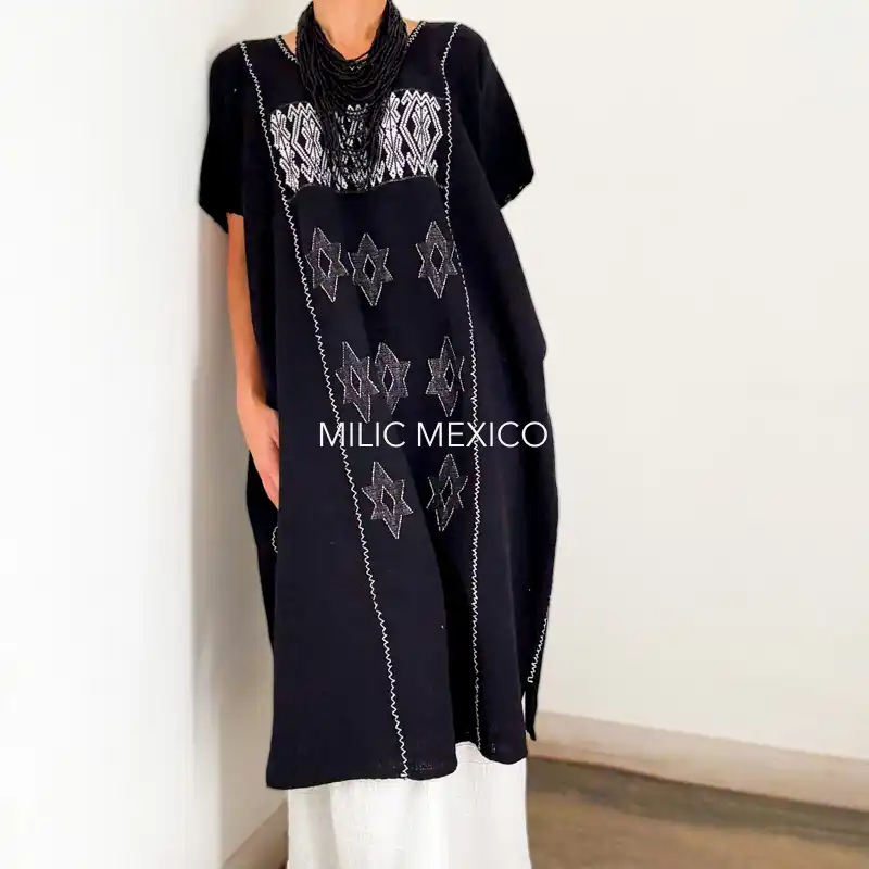 Huipil San Juan Cotzocón 3 lienzos negro- 3XG