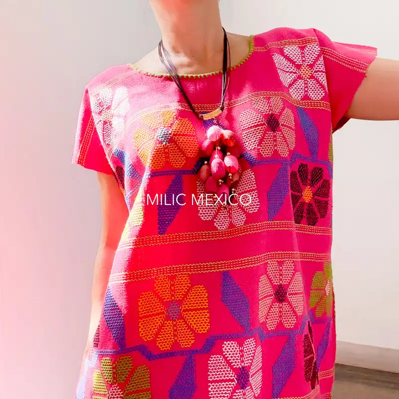 Huipil San Juan Cotzocón flores rosa - G - Imagen 6