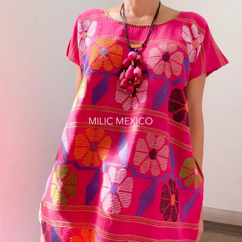 Huipil San Juan Cotzocón flores rosa - G - Imagen 5