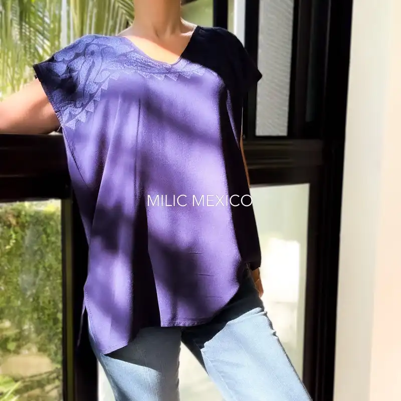 Blusa Jalapa cuello bordado azul marino - M - Imagen 3