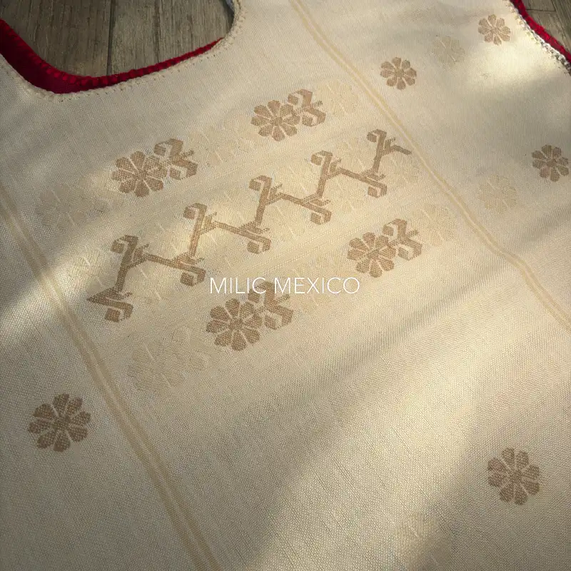 Huipil Amuzgo un lienzo beige - G - Imagen 4