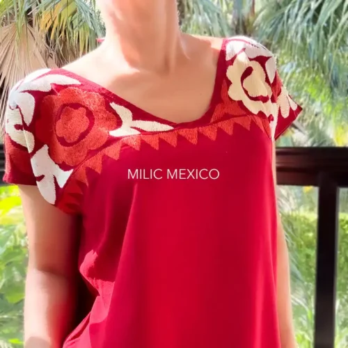 Blusa Jalapa cuello bordado rojo fuerte - G