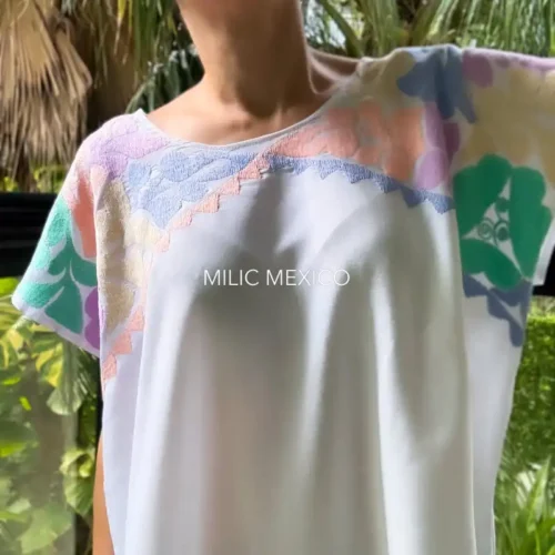 Blusa Jalapa cuello bordado blanco/pasteles - XG