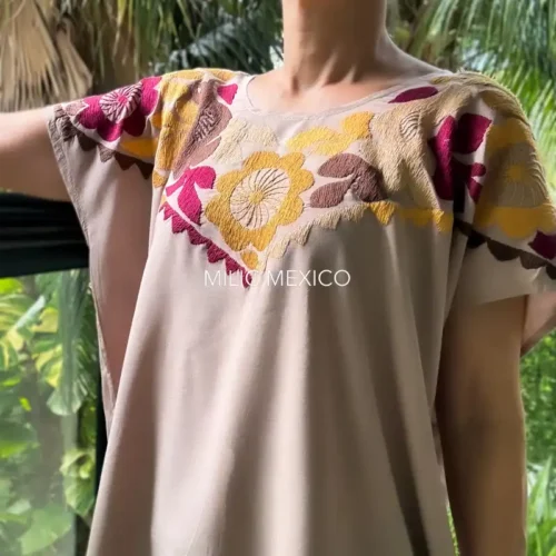 Blusa Jalapa cuello bordado beige - XG