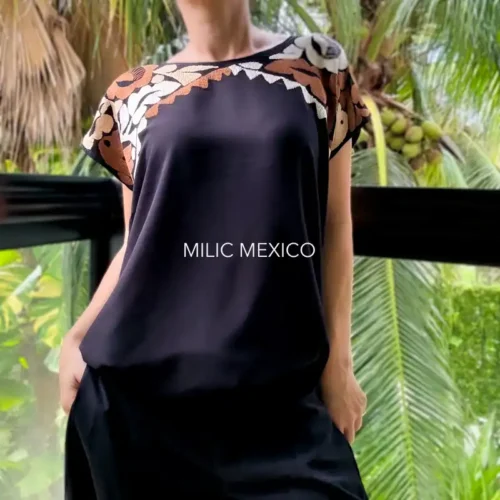 Blusa Jalapa cuello bordado negro/cafés - G