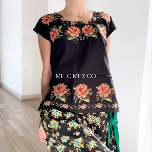 Blusa Tekit flores negro - Xch/G