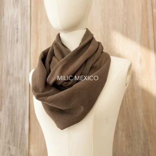 Cuello de telar café/cielo