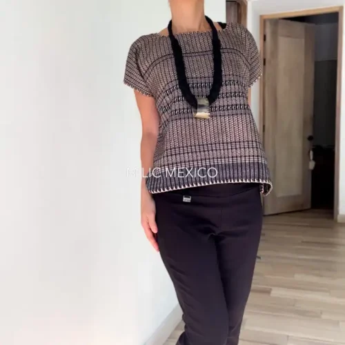 Blusa Mitla negro/beige cuello cuadrado - G