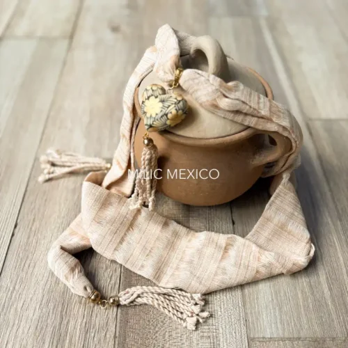 Collar Artesanal Corazón policromado beige largo