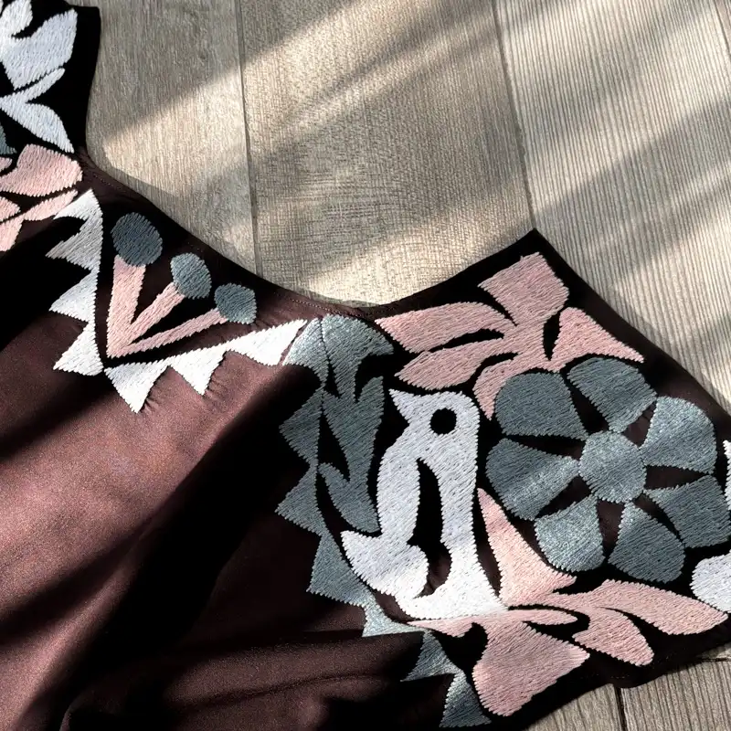 Blusa Jalapa cuello bordado negro - M - Imagen 6