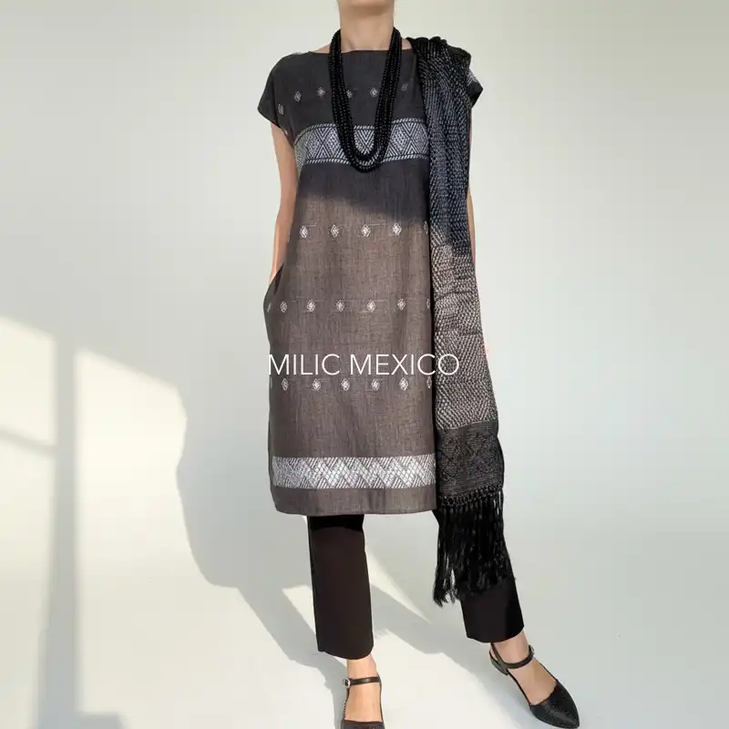 Huipil Carranza Corto gris obscuro - M - Imagen 8