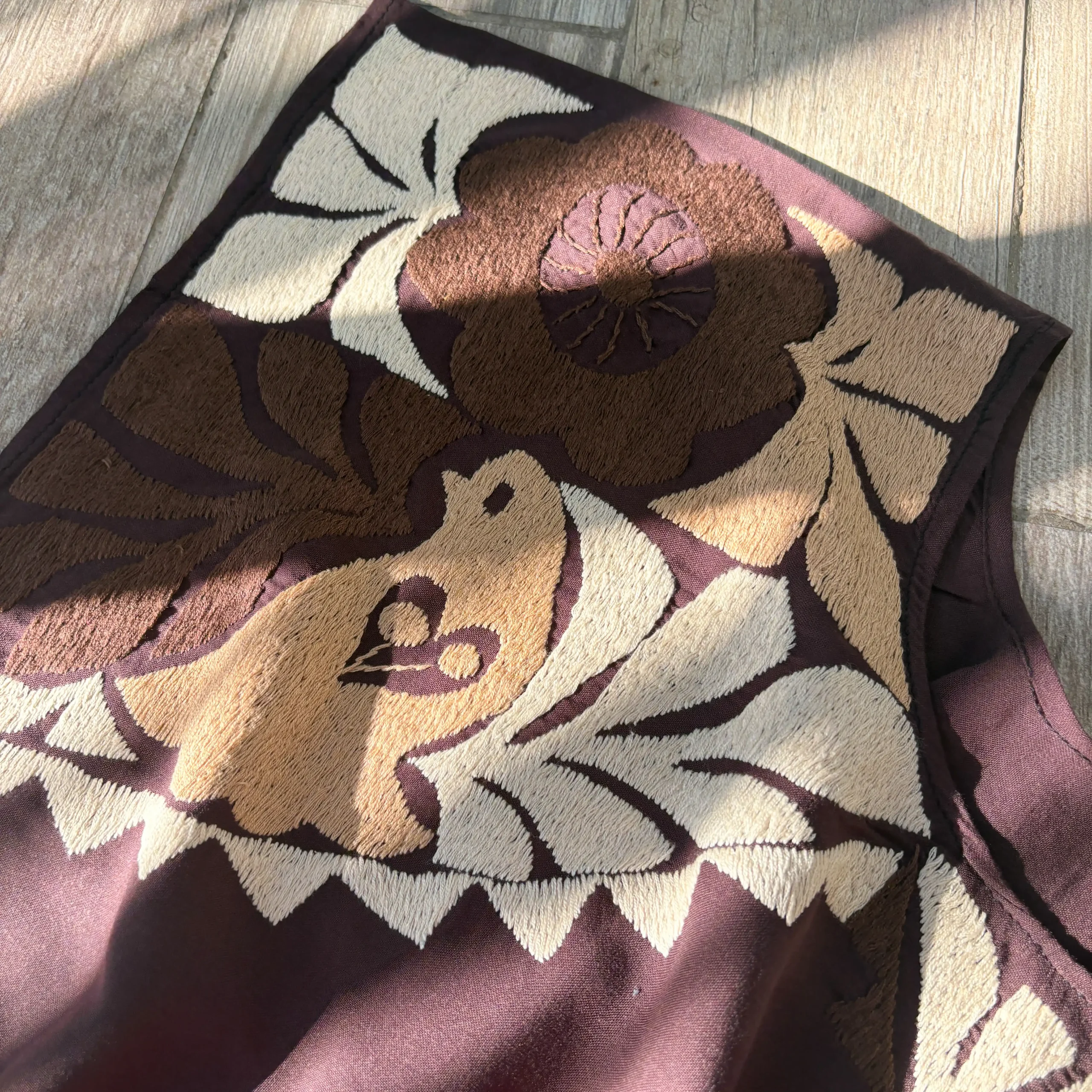 Blusa Jalapa cuello bordado café - XG - Imagen 4